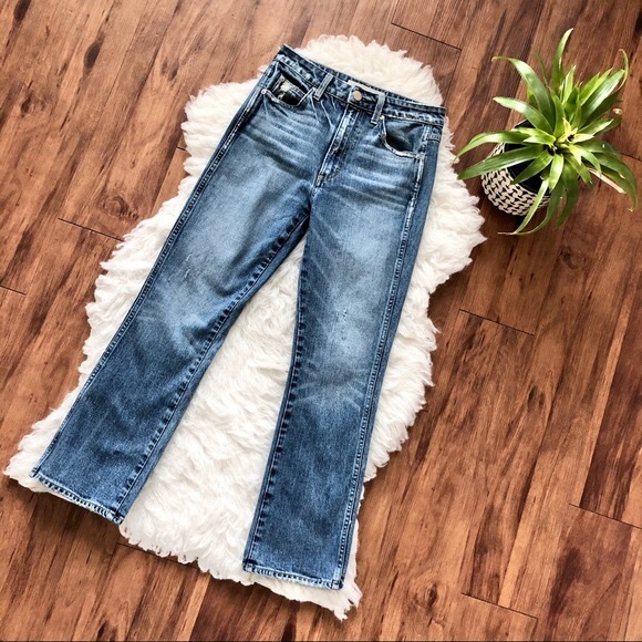 AMO Bella Distressed Cropped Jeans - Picture 3 of 10